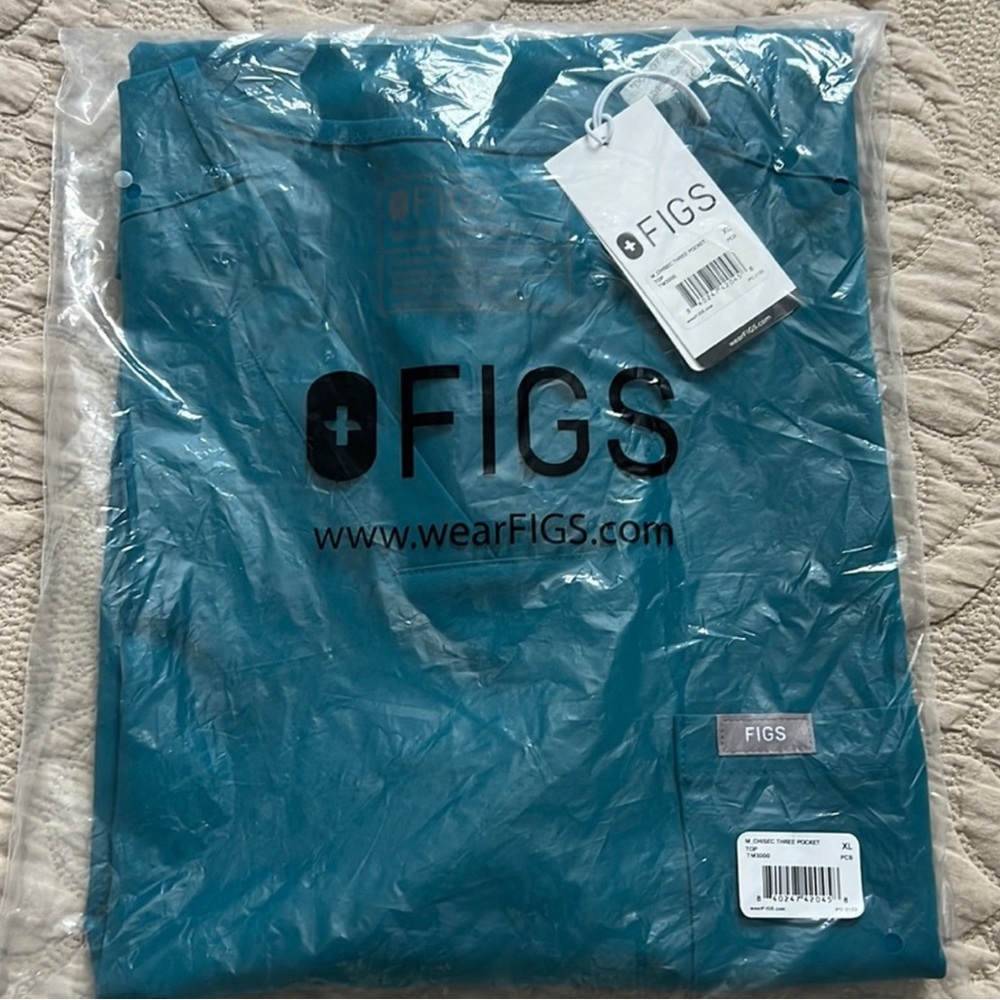 Figs V-neck scrub top